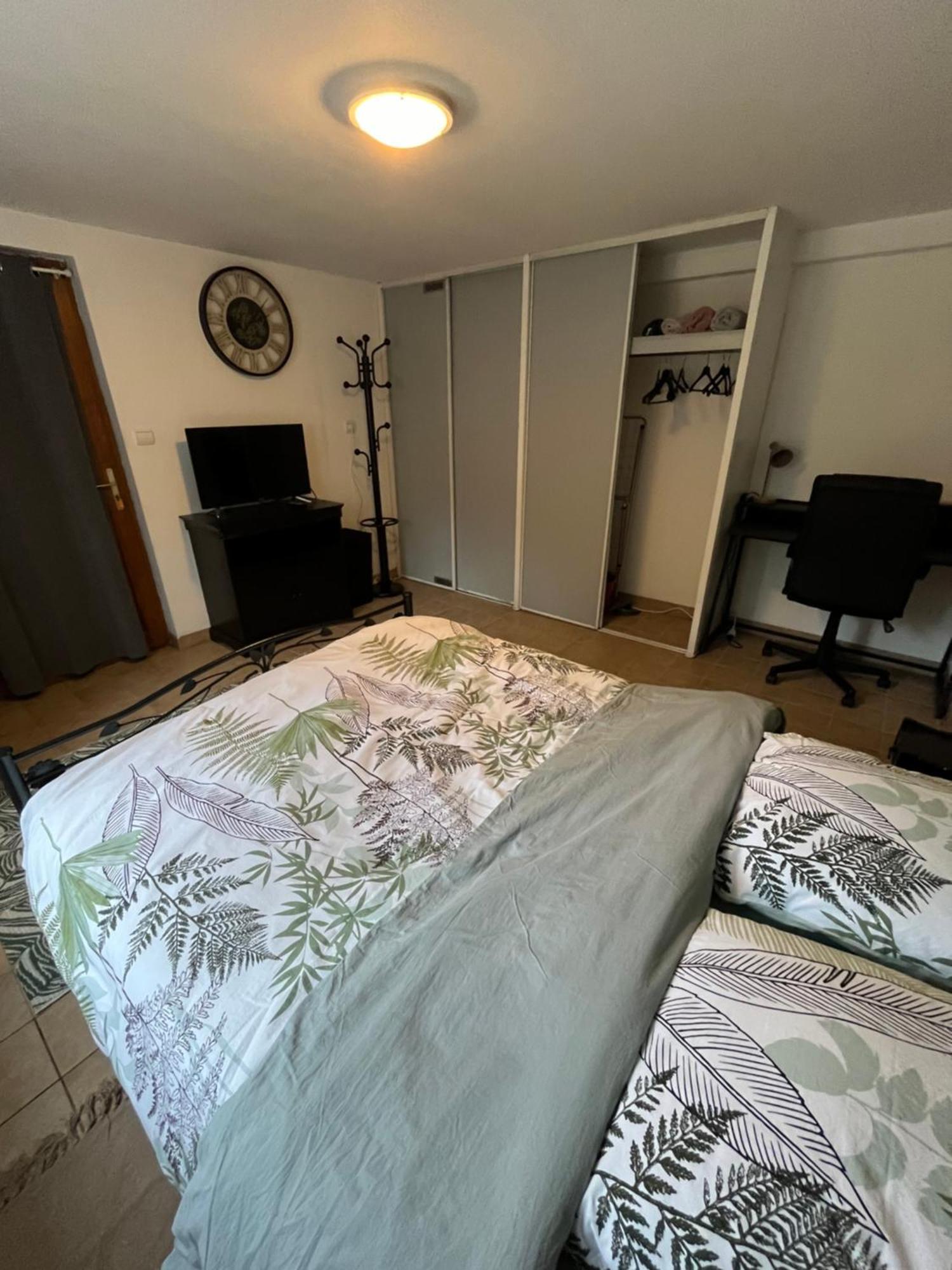Logement Paisible En Bord De Vienne Bonneuil-Matours Exterior photo